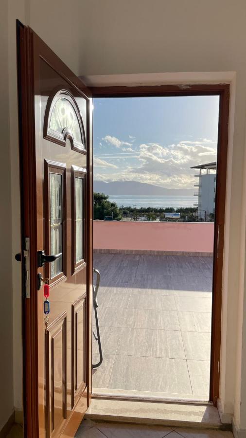 Vila Osmenaj Rent Room Or Apartment Влёра Экстерьер фото