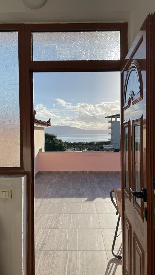 Vila Osmenaj Rent Room Or Apartment Влёра Экстерьер фото