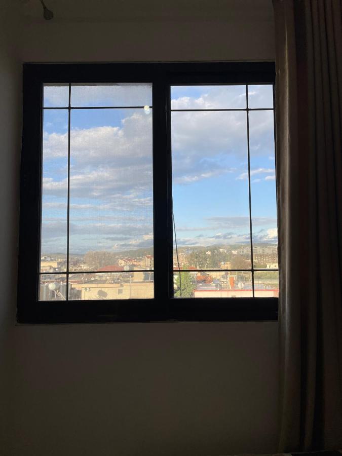 Vila Osmenaj Rent Room Or Apartment Влёра Экстерьер фото