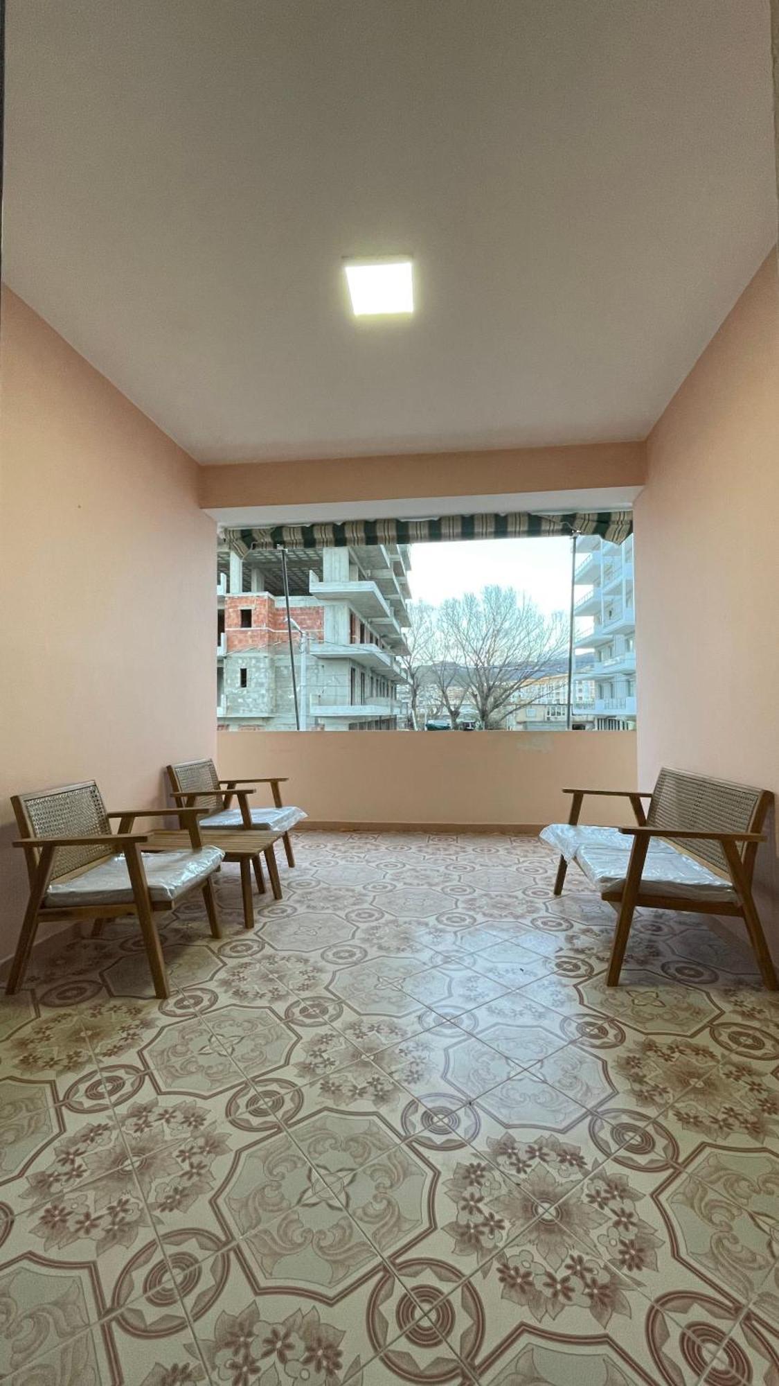 Vila Osmenaj Rent Room Or Apartment Влёра Экстерьер фото