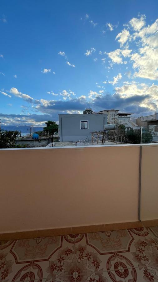Vila Osmenaj Rent Room Or Apartment Влёра Экстерьер фото